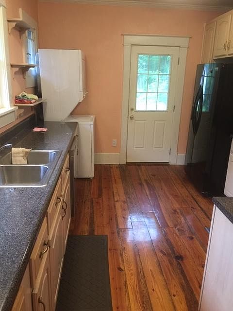 2nd image of 3243 Choctaw Ave