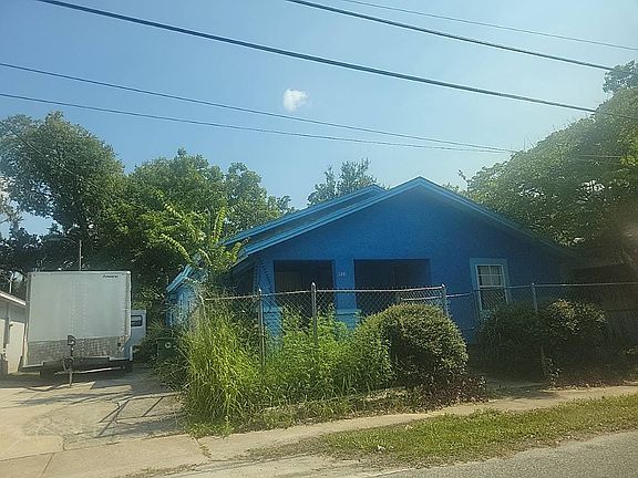 2nd image of 1513 W 16th St