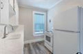 3rd image of 517 S Bolton St #3