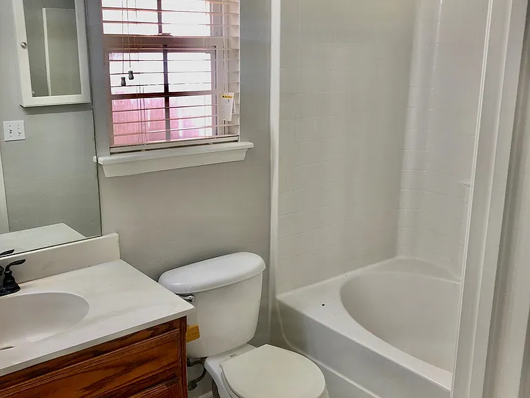 233 Spring Creek Rd — Photo 9