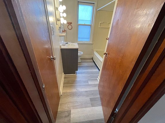 5th image of 2827 W Bobolink Ave