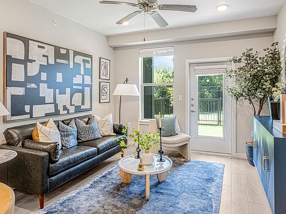 3rd image of 2425 Bardin Rd #2312