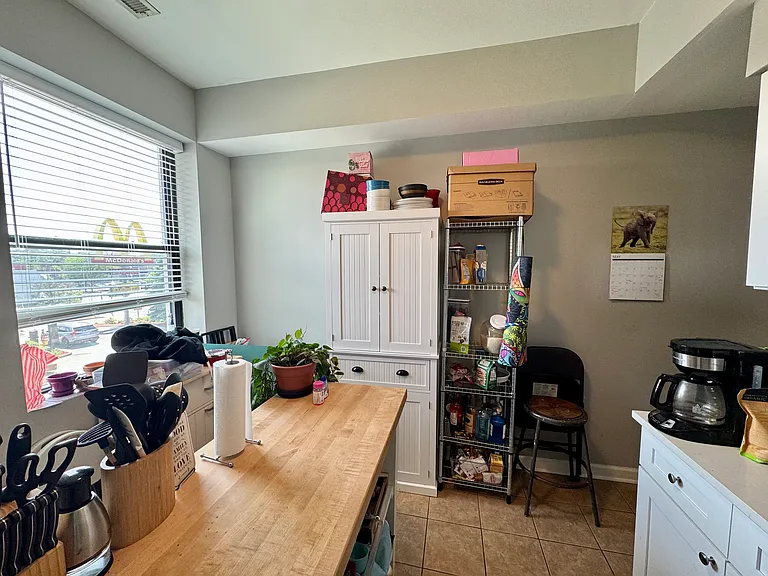 1553 W Olive Ave #2W — Photo 6