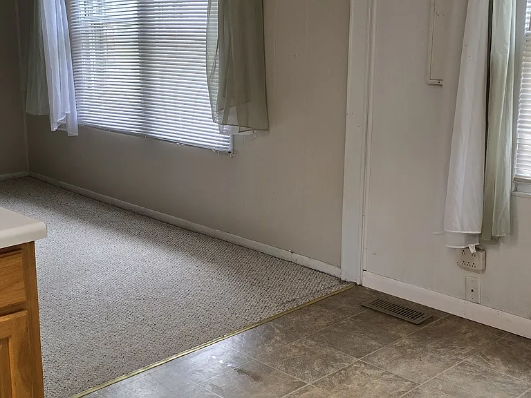 1511 Service St — Photo 28