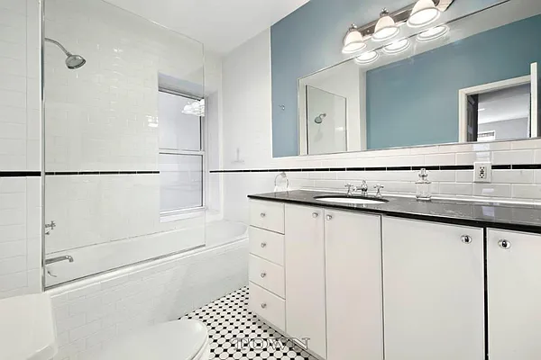 Sold by Town Residential | media 16