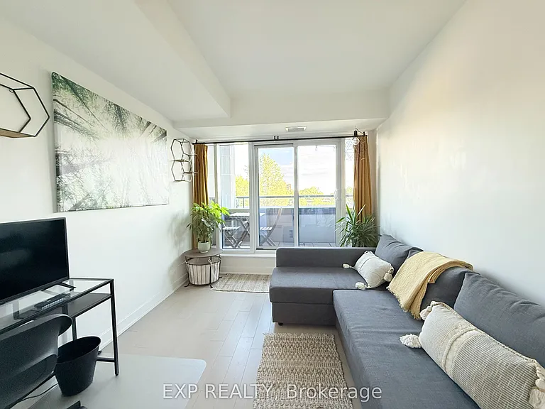 560 Rideau St #423 — Photo 20