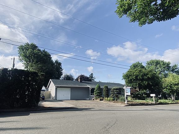 2nd image of 3103 NE Littler Way