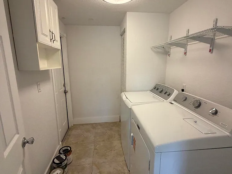 100 Sunset Ln — Photo 15