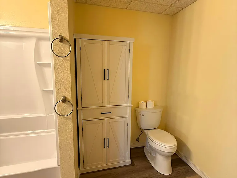 211 Bank St #1 — Photo 3