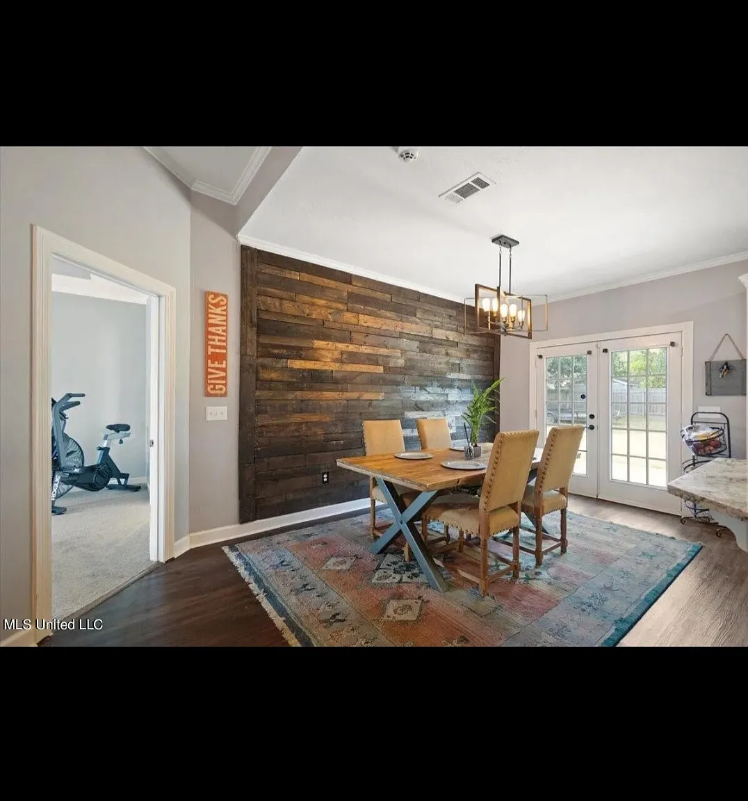 3 bed, 1544 sqft, $2,300 — Photo 3