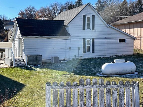 2nd image of 216 Lasalle Ave