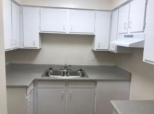 3724 76th St N APT 123, Saint Petersburg, FL 33710