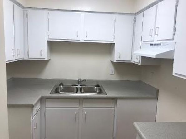 3724 76th St N APT 123