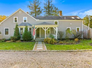 1208 County Rd, Cataumet, MA 02534