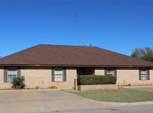 1309 Plains Ave, Weatherford, OK 73096