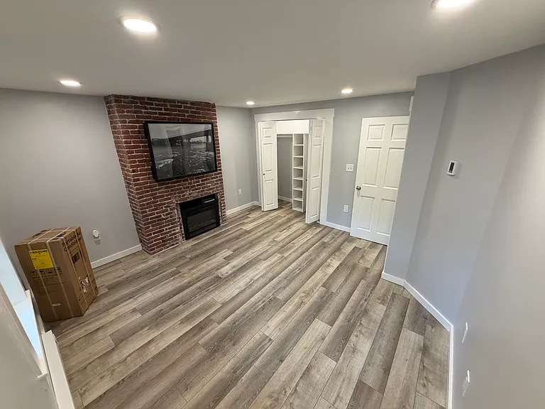 135 W Merrimack St #2 — Photo 7