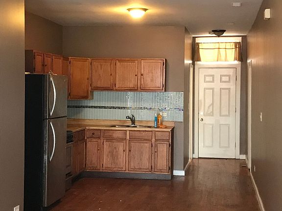 3rd image of 3057 W Flournoy St