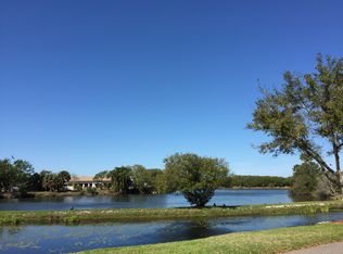 6401 99th Way N APT 15A, Saint Petersburg, FL 33708