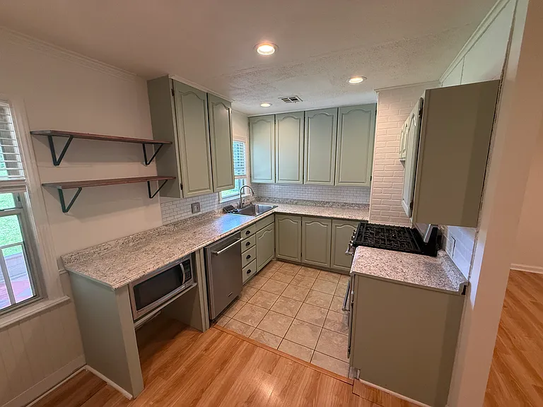 1335 S Pittsburg Ave — Photo 5