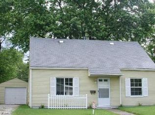 2013 E Bailey Rd, Cuyahoga Falls, OH 44221
