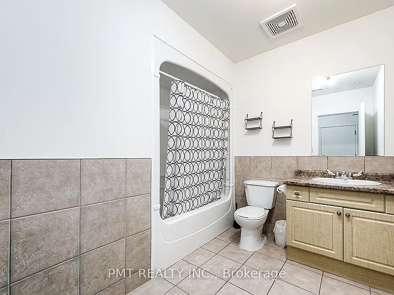 150 Colborne St #208 — Photo 15