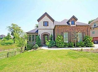 5501 S Chadwick Dr, Rogers, AR 72758