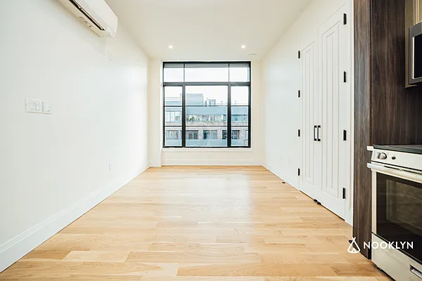 Rented by Nooklyn NYC LLC | media 48