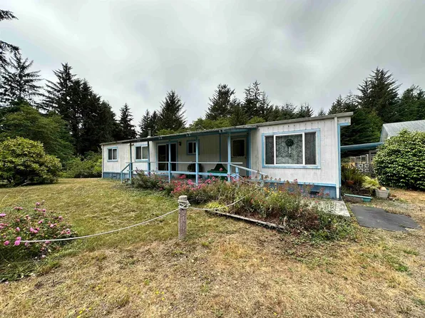 1820 Muncy Ln, Crescent City, CA 95531