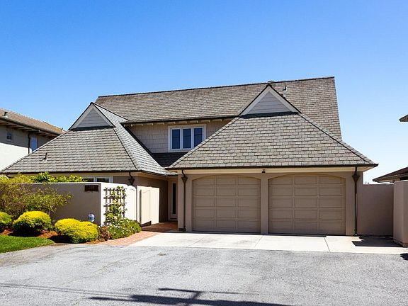 3rd image of 220 Geoffroy Dr