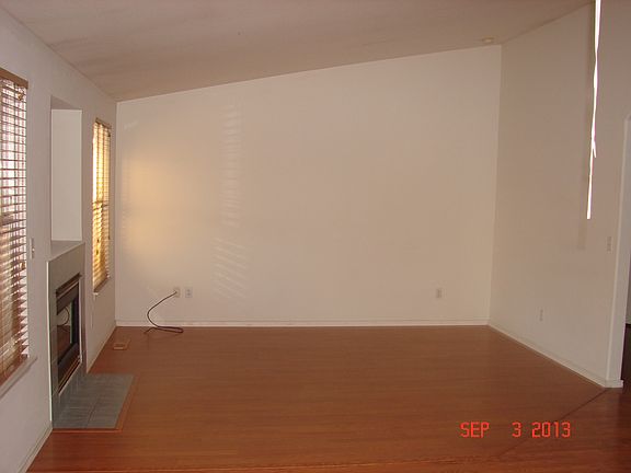 3rd image of 8943 SE Wakeman Dr