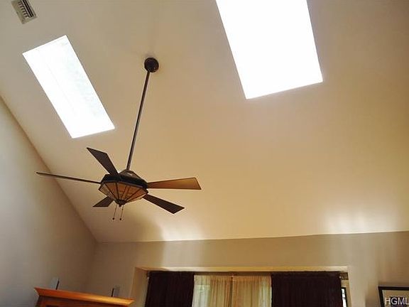 5th image of 17 Braemar Ct #17