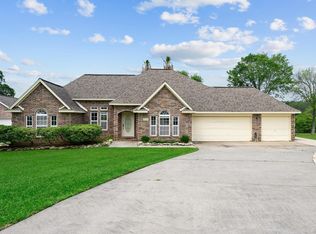 1706 Bayou Breeze Dr, Cove, TX 77523