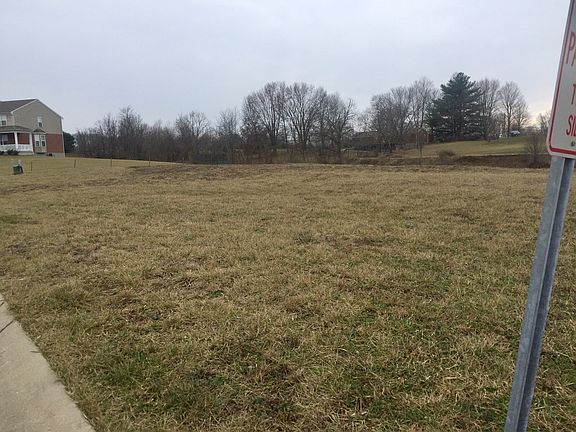 2nd image of 3355 Wildrose Ln