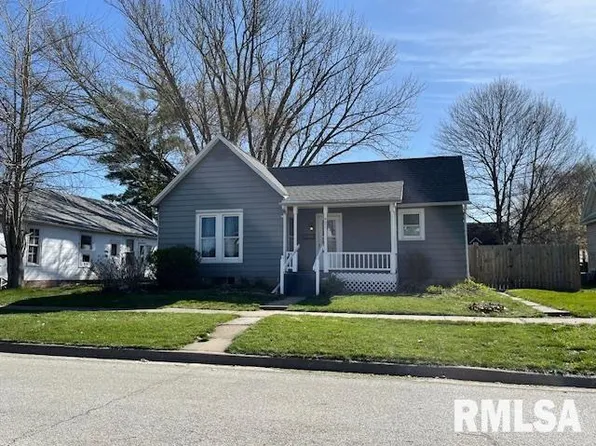 521 N McArthur St, Macomb, IL 61455