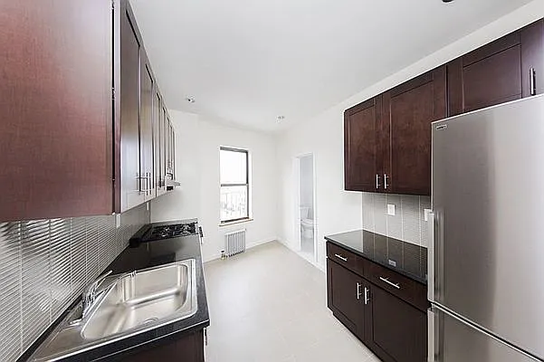 Rented by Jonis Realty | media 12