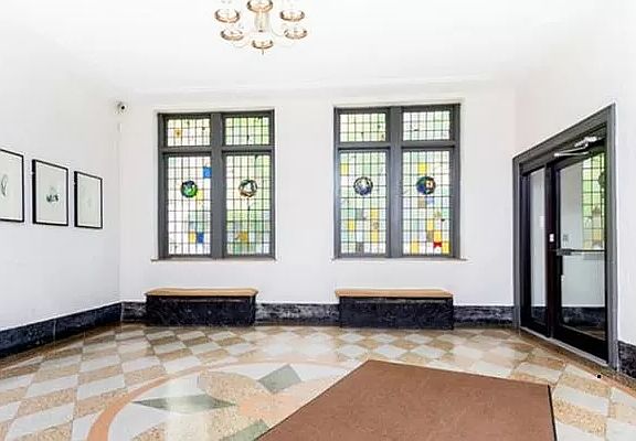 4th image of 4414 Cayuga Ave APT 2C