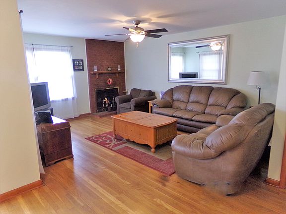 3rd image of 713 Old Finchville Rd