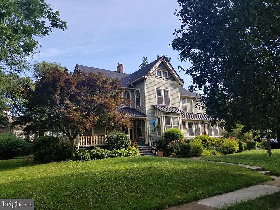 1st image of 2501 N Underwood St