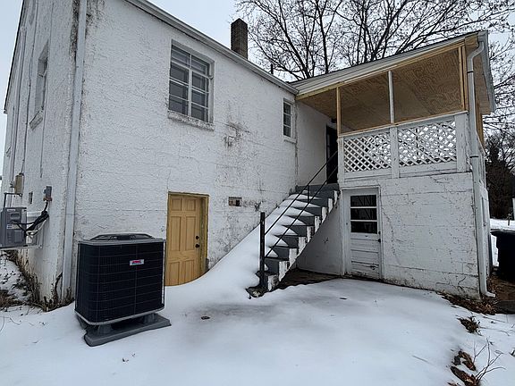 4th image of 3504 Troutland Ave NW
