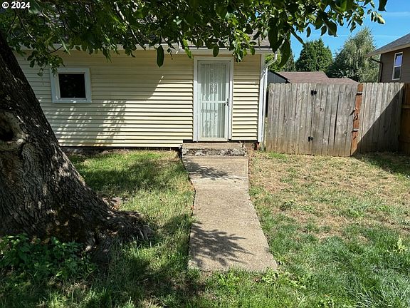 2nd image of 6709 NE 2nd Ct
