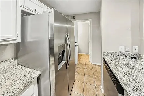 427 Horizon St — Photo 2