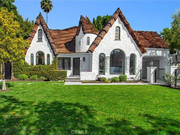 15433 Valley Vista Blvd, Sherman Oaks, CA 91403