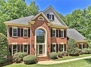 327 Summermore Dr, Charlotte, NC 28270