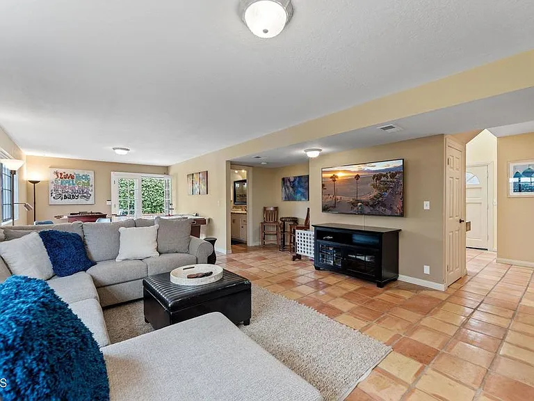 4850 Amalfi Way — Photo 7
