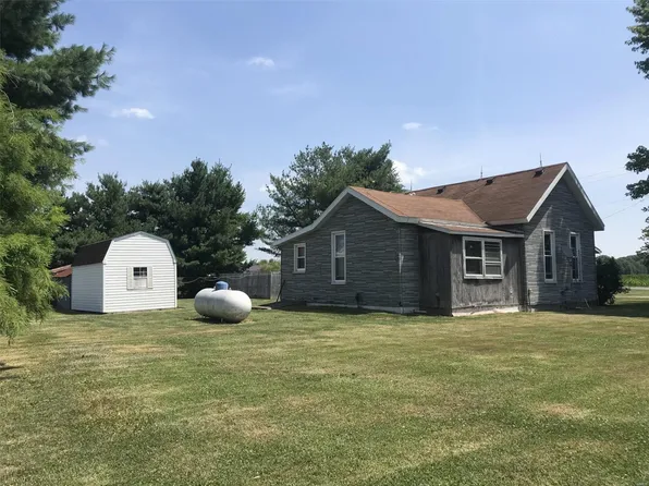 1403 N Carlyle Rd, Vandalia, IL 62471