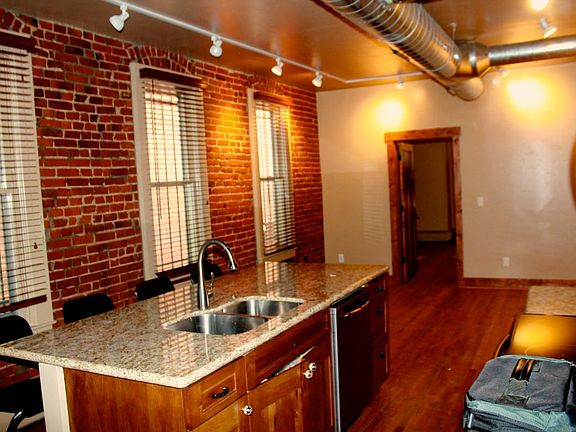2nd image of 1626 N Franklin St #1