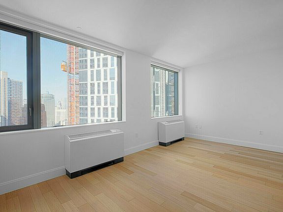 3rd image of 662 Pacific St #17H