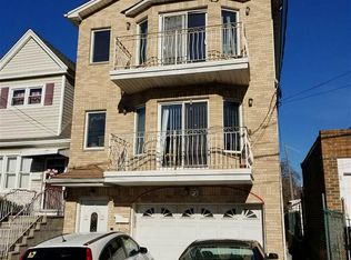 134 Beach St #1, Jersey City, NJ 07307