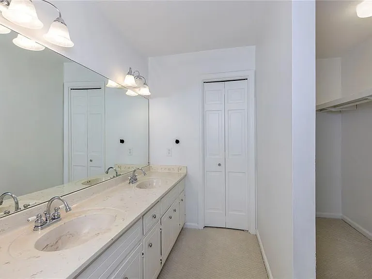 49 Willow Gln — Photo 21