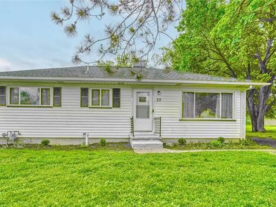77 Greenbrier Ln, Rochester, NY, 14623